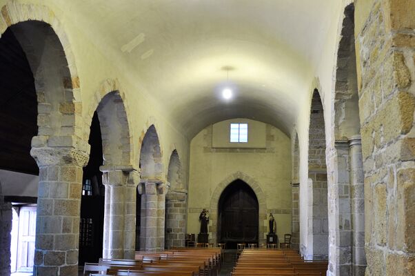 Eglise - Priziac - intérieur - Pays roi Morvan - Morbihan Bretagne sud - CP OTPRM (10).JPG