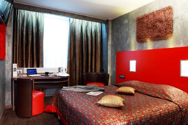 Chambre Privilège 246 Grand hôtel de Valenciennes-B.jpg