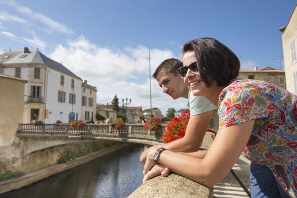 Cœur de ville Fontenay-le-Comte - Mehdi Media Office de Tourisme Pays de Fontenay-Vendée.jpg