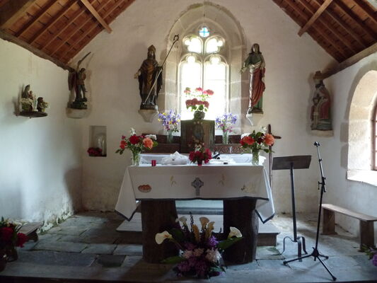 intérieur - chapelle St Symphorien - Bever - Gourin - ©OTPRM (2).JPG