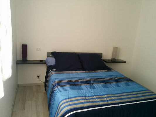 nueil-les-aubiers-gite-dors-y-scie-chambre1.jpg
