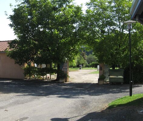 Camping Le Madiran (2).jpg
