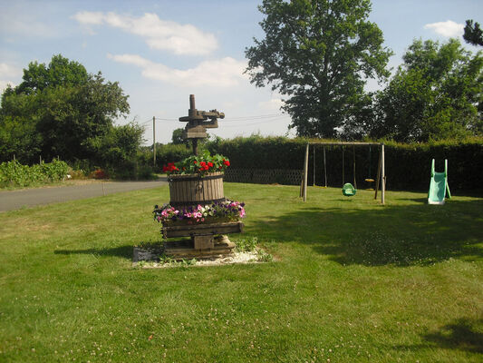 jardin ext.jpg