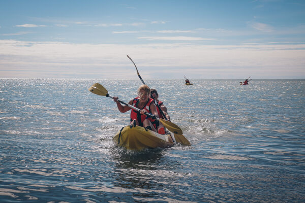 CANOE-2.jpg