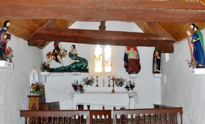 Chapelle St Georges - intérieur - Meslan - Pays roi Morvan - Morbihan Bretagne sud - CP CCPRM (10).JPG