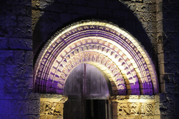 Eglise Bouresse - ©Béatrice Guyonnet (2).jpg