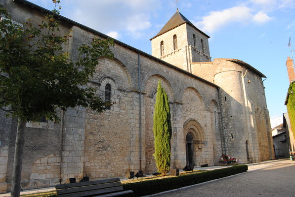 Eglise Bouresse - ©Maryse Fuseau.JPG