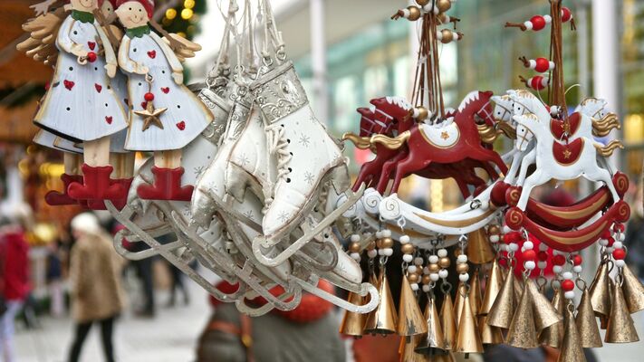 christmas-market-563199_1920.jpg