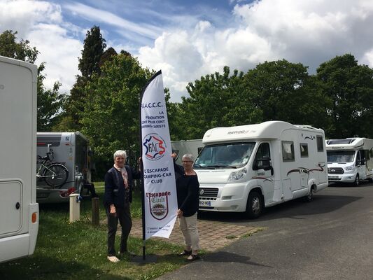 Aire_Camping_Car_Gare_Guiscriff_2019.jpg
