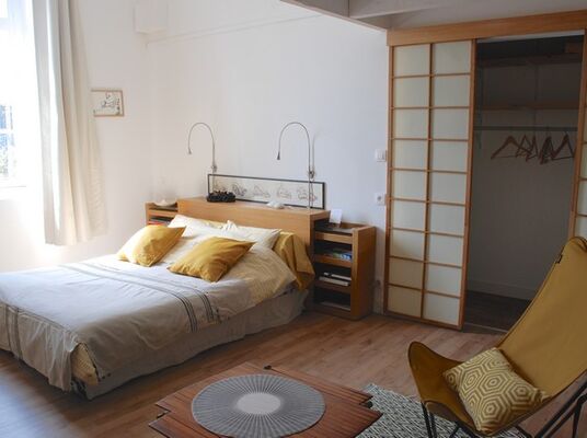 10 chambre penderie.JPG