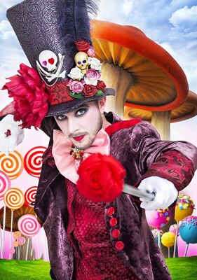Spectacle Le Fabuleux Voyage du Chapelier Fou casino.jpg