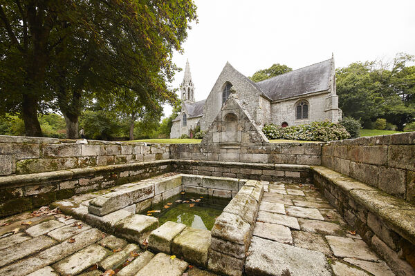 fontaine saint-urlo - lanvénégen.jpg