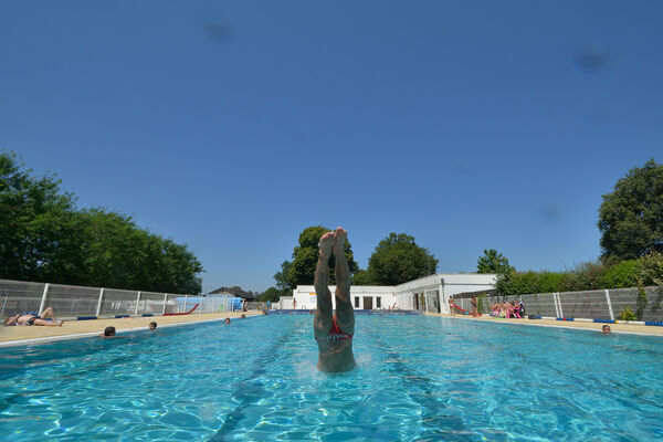 Piscine - L'Isle Jourdain ©Momentum Productions Mickaël Planes (35).jpg