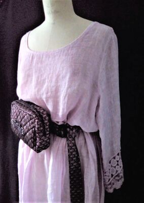 Sac Banane-atelier-création_Peggy-Charles-styliste_Cité-Dentelle-Mode-Calais_.jpg