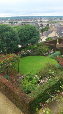 Jardins de l'évêché.jpg
