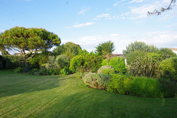 16-Jardin-Entry-e.JPG