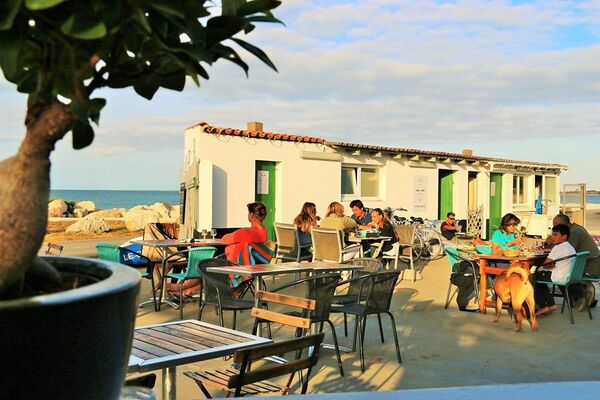 Les-copains-babord-terrasse.jpg