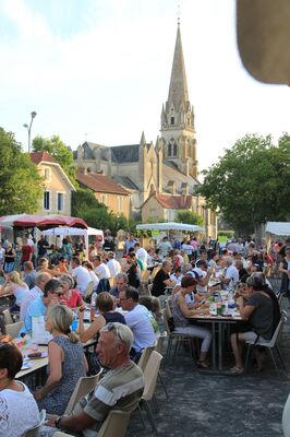 marché Montmorillon.JPG