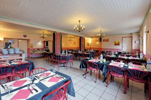 Bar_Restaurant_Chez_Marie_The_Ploerdut®Kardous (1).jpg