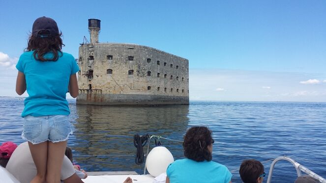 dreamon-promenades-catamaran-iledere-fortboyard.jpg