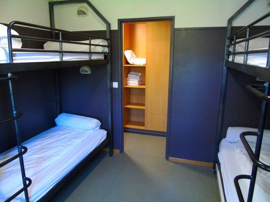 chambre 4 lits superpos+®s.jpg