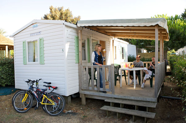 Camping-Les-Peupliers---MH-ext-3.jpg