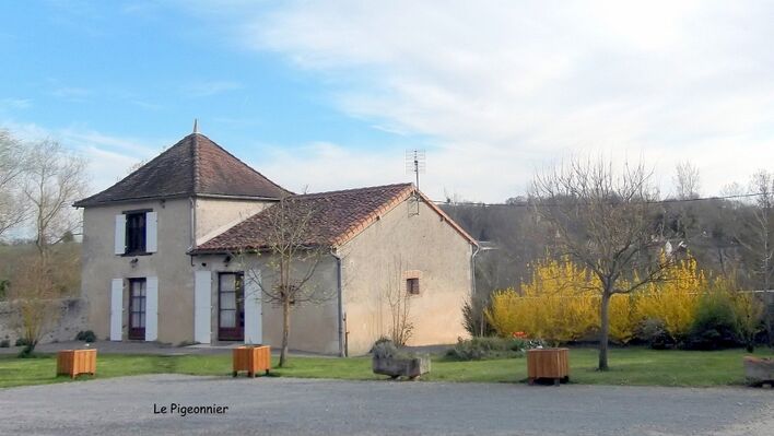 Le Pigeonnier Les Gats Saulgé ©Philippe Dudoit.jpg
