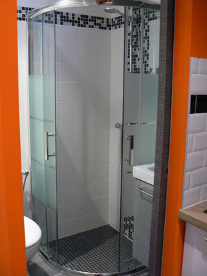 Valenciennes - Tempo - Meublé - Salle de Bain - 2018.JPG