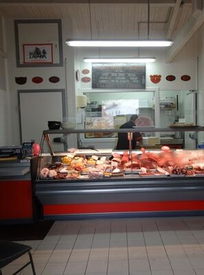 Boucherie-Dupin-LOIX-1_1.JPG