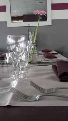 La Table de Fred - Rombies et Marchipont - Restaurant - Présentation Table (2) - 2018.jpg
