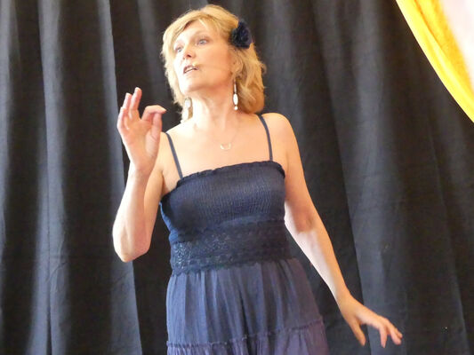 Spectacle_enfant_Fable_des_animaux_desobeissant_aout_2019_La_Roche_Posay.jpg