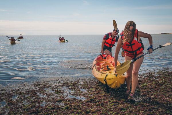 CANOE-4.jpg
