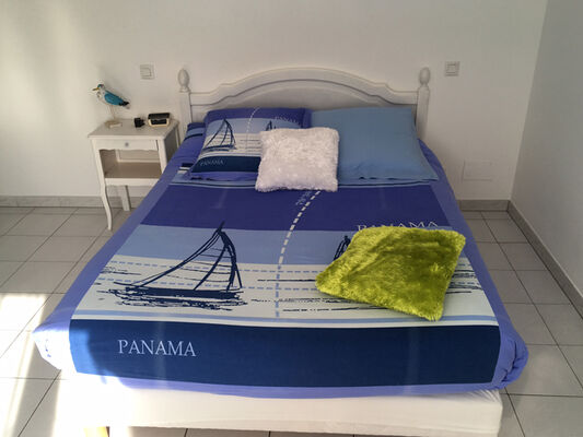 A_DEUX_PAS_DE_LA_MER_1.JPG