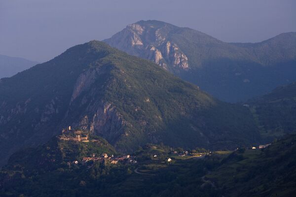 Panorama Lordat.jpg