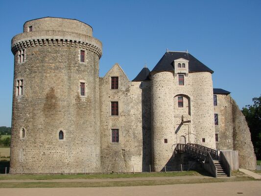 chateau-saint-mesmin-DSC07760-sit.JPG