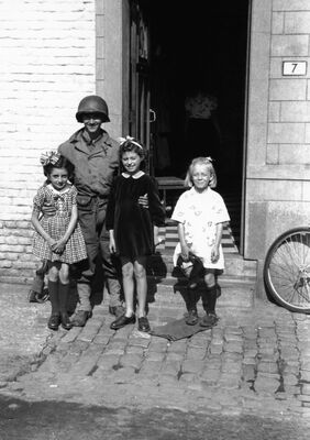 WW2 - Yves Bourdon044.jpg