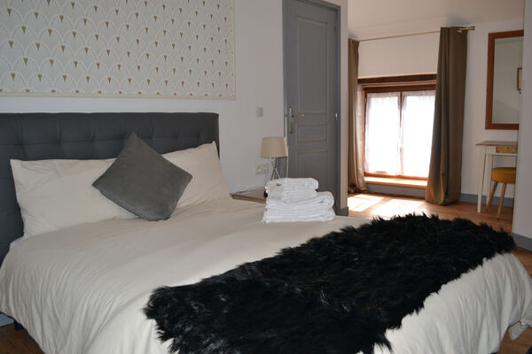 Room4-2.jpg