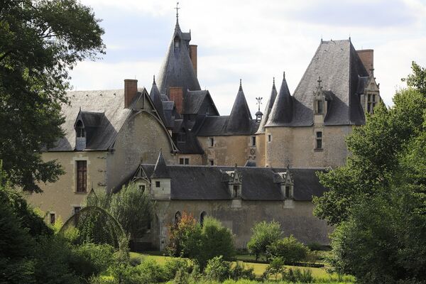 Dis moi dix mots Château de Fougères-sur-Bièvre © Gilles Codina - CMN.jpg