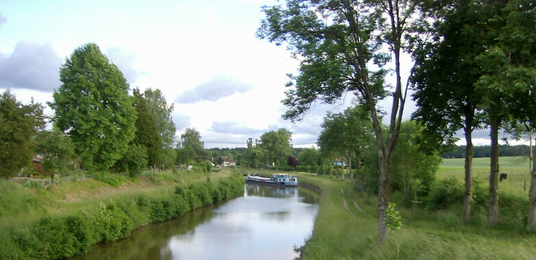 Girancourt,_Canal_des_Vosges.jpg