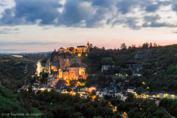 Rocamadour au crépuscule--© Lot Tourisme - G. Giuglio.jpg
