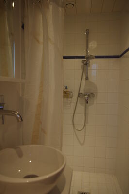 9-Douche.JPG