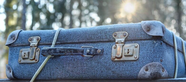 luggage-2020548_1920-1920x850.jpg