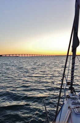 Le soleil se lève au mouillage de Rivedoux