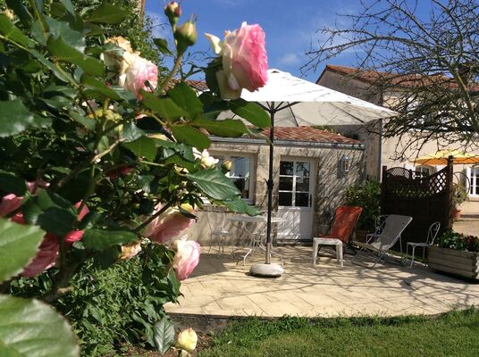 gite-la-forge-les-ecuries-du-chateau-nieul-sur-l-autise-85240- (6).jpg