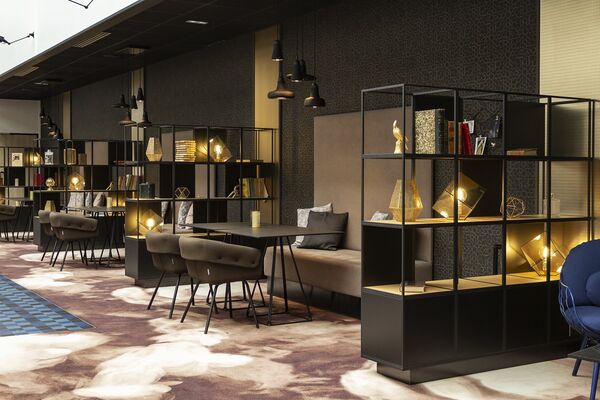 Hotel Mercure Bar.jpg