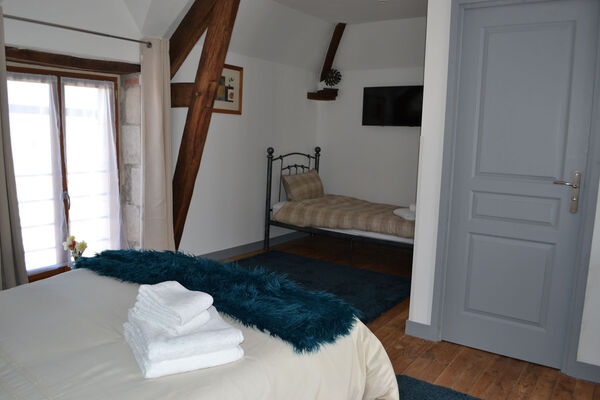 Room5-1.jpg