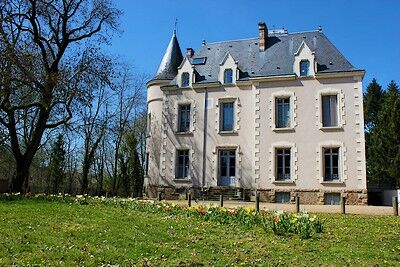 chateaudelaroche-facade1-sit.jpg