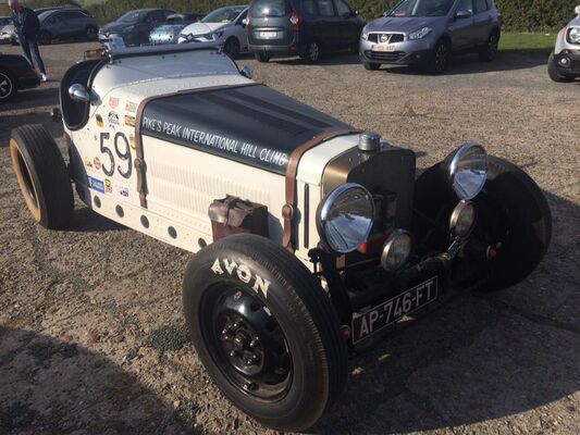 cars bikes fly-prouvy-faclcone-brasserie-agenda.jpg