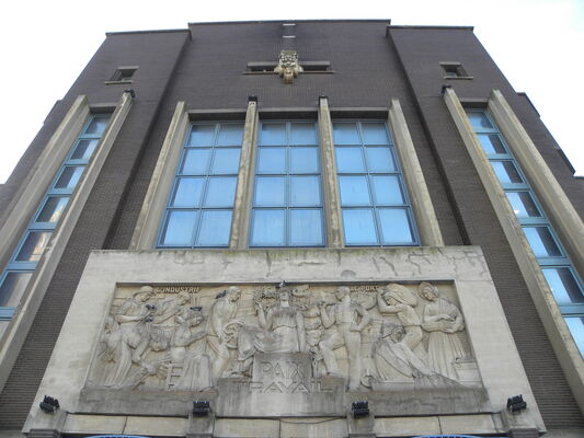 Extérieur Bourse du Travail Calais place Crèvecoeur (3).jpg