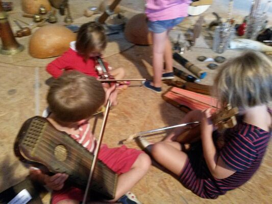 Atelier_enfant_musical_La_Roche_Posay.jpg